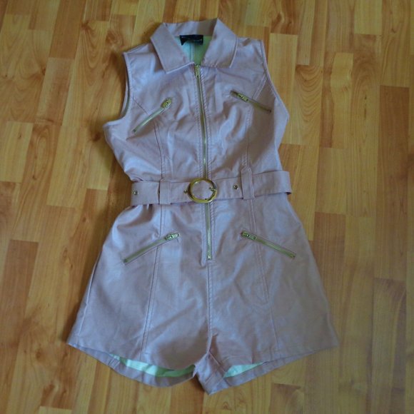 Kittenish Vegan leather romper in blush pink Jesse James Decker collection - Picture 5 of 14